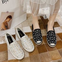 Dress Shoes 2021 New Fashion Korean Round Toe Women's Shoes Women Rhinestone And Pearl Matching Women Loafers Large Size Fisherman Shoes G230130