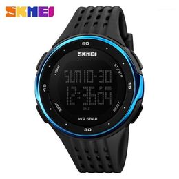 Wristwatches Luxury Cost Big Dail Men Sport Digital Watch Waterproof Mens G Student Sports Hand Clock Electronic Wrist