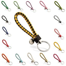 Keychains Braided Leather Rope Metal Keychain Hand-woven Preparation Car Key Wallet Buckle Gift Ideas