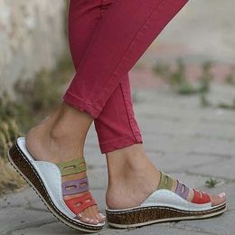 Sandallar Kadın Ayakkabıları Retro Roma Renkli Kadın Moda Dış Moda Kadınlar İçin Kama Kadın Zapatos De Mujersandals