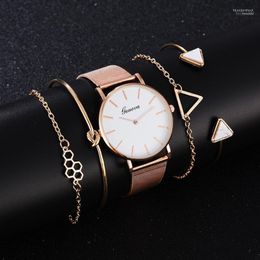 Wristwatches Women Set Bracelet Watches Simple Wrist Watch Luxury Clock For Female Quartz Ladies Gifts Montre FemmeWristwatches Thun22