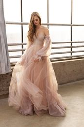 ほこりっぽいピンクの長いウエディングドレス肩の恋人チュールロマンチックなエレガントなプリンセスプロムパーティーガウンカスタム