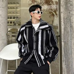 Men's Jackets Net Celebrity Black White Stripe Jacquard Woollen Jacket Men Streetwear Fashion Loose Casual Vintage Short Male Coat