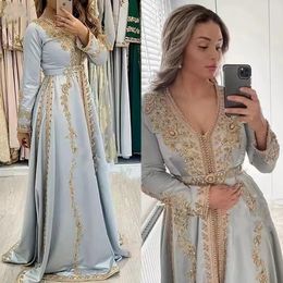 Elegant Moroccan Kaftan Long Evening Dresses V-neck Gold Lace Applique Crystals Beaded Floor Length A-Line Formal Event Gowns Arabic Dubai Muslim Islamic Prom Dress