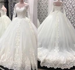 Długie wspaniałe rękawy sukienki ślubne suknia ślubna koronkowa aplikacja Ruche plisat zamiatanie pociągu gorset