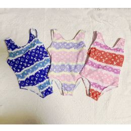 패션 여름 여자 편지 인쇄 된 원피스 수영복 디자이너 어린이 Falbala Fly Sleeve Siamese Swimming Kids Spa Beach Swimwear A9572