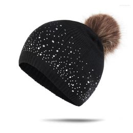 Berets Rhinestone Inlay Solid Colour Baby Pompom Hat Keep Warm Fashion Tide Unisex Child Beanie Knitted Cap