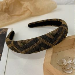 Luxury French Style Sponge Headband Letters Retro Wide Version Thickened Internet Celebrity Ancient Styles Presbyopic Hair Band