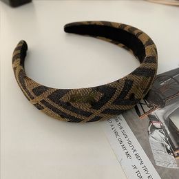 Designer hairband estilo francês esponja bandana letras retro versão larga grosso internet celebridade estilos antigos presbiopia faixa de cabelo