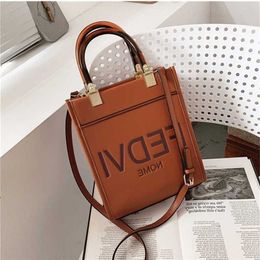 2023 Purses Clearance Outlet Online Sale hand tote printed women's bag new style One Shoulder Messenger Bag