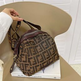 2023 Purses Clearance Outlet Online Sale Women's New Fashionable One Shoulder Versatile Network Red Crossbody Large Capacity Bag Women