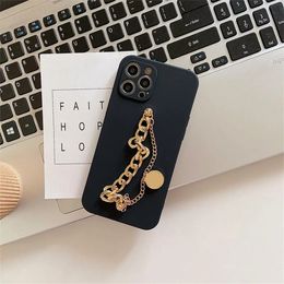 Womens Designer IPhone 14 Phone Cases Beauty Head Bracelet 12 11 13 Pro Promax Luxury Mens Good Quality Phonecover X Xs Xr Xsmax Casesbrand