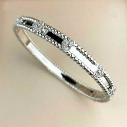 2023ss Bracelets Designer Luxury Jewellery Women Bangle Classic 5 0 Titanium Steel Alloy Gold-Plated Steel Gold belcher Charm Bracel287A