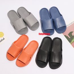 2023 Pantofole estive Casa Indoor Outdoor Pantofola da casa per uomo Donna EVA Rubber Flat Slides Black White Sand Sandalo leggero Scarpe da spiaggia PH052