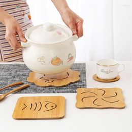 Table Mats Creative Kitchen Placemat Wooden Cartoon Mat Insulation Anti-Scald Dishes Casserole