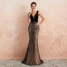 Party Dresses Sexy Backles Evening Dress Black V Neckline Floor Length Mermaid Lace Appliqued Formal Part Gown 230208
