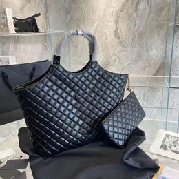 Designer Totes bag Women tote bags Attaches Crossbody Shopping beach fashion famous Large Totes Shoulders Purse Genuine Handbags gifts support wholesale 2023