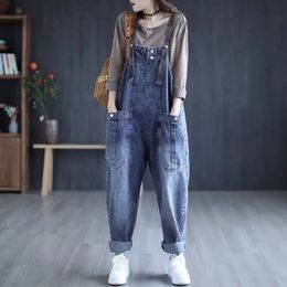 Women's Jumpsuits Rompers Jumpsuit Women's Jeans Rompers Retro Big Pocket Loose Denim Overalls Casual Fashion Large Size Wide-leg Overalls 230208