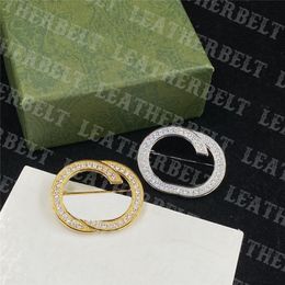 Luxury Diamond Brooches Designer Letter Pins for Women Men Birthday Wedding Party Suit Brooch Valentine Day Gift