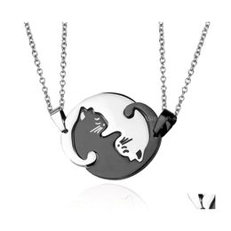 Pendant Necklaces Fashion Creative 2 Pcs Titanium Steel Couple Black And White Kitten Hug Round Splicing Pendants Drop Delivery Jewel Dhm2I