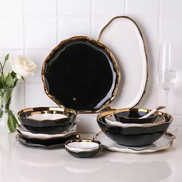 Plates Modern Luxury Complete Tableware Set Bowl Ceramic Western Plate Dinnerware Christmas Vaiselle Luxe Sets Birthday