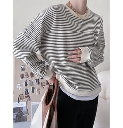 Womens Hoodies Sweatshirts Design sense fake twopiece striped sweater womens autumn loose round neck longsleeved top 230208