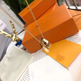 Design Necklaces Men and Women Fashion Necklaces Brand Pendant Necklaces Gold Silver rose gold with box
