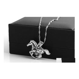 Pendant Necklaces Horse Necklace Luminous Jewelry Glow In The Dark Night Gift Beautifly Metal Drop Delivery Pendants Dhxba