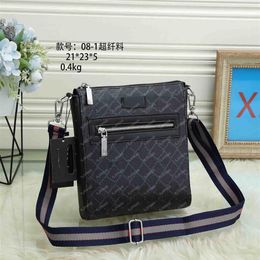 Luxury Brand Men Shoulder Messenger Bags Large Business Crossbody Bag for Male 2022 Vintage Handbags Leather Ipad Bag Husband296q