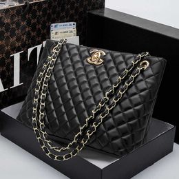 Handbag 90% Off Factory Wholesale Retail Chain Bag Women's 2023 New Fashion Bucket Msenger One Shoulder Soft Leather