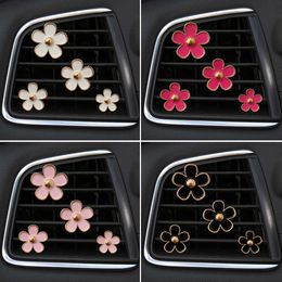 Decorations 4PcsSet Car Outlet Vent Perfume Clips Freshener Air Conditioning Aromatherapy Small Daisy Interior Decoration Supplies 0209