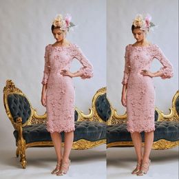 2023 Vintage rosa Brautkleider für die Brautmutter, Illusion, volle Spitze mit handgefertigten Blumen, kurz, knielang, Übergröße, Party-Hochzeitsgast-Kleider mit langen Ärmeln