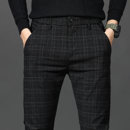 Mens Pants Black Plaid Trousers Spring and Autumn Fashion Slim Men Grey Stripe Slacks 2838 Pantalones Hombre 230209