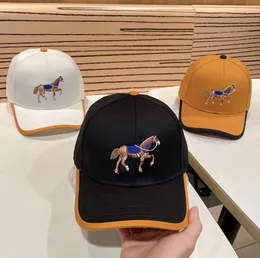 Designers Luxury baseball cap solid color letter Animals duck tongue hats sports temperament hundred take couple casual travel sunshade hat very good
