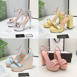 Women's sandals, new design shoes, leather vintage high heels, outdoor vintage waterproof platform, flat bottom, beach platform, candy color, anti-slip 36-41