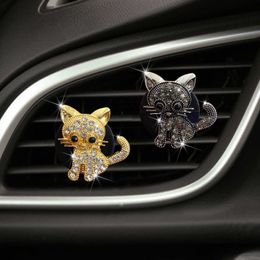 Decorations Freshener Air Outlet Alloy Diamond Kitty Aromatherapy Perfume Clip Car Diffuser Cute Auto Interior Accessories 0209