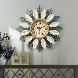 Wall Clocks Nordic Living Room Atmosphere Silent Light Luxury Clock American Creative Fashion Restaurant Art Watch