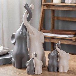 Decorative Objects Figurines 2pcs Ceramic Elephant Couples Figurines Miniatures Animal Ornaments Creative Figurines And Crafts Furnishings 230208