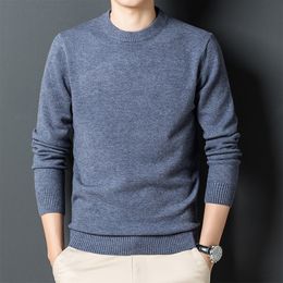 Men's Sweaters 10 Colours Autumn and Winter Men's Thick Round Neck Sweater Fashion Casual Warm Knitting Pullover Sweater Male Brand Clothes 230208