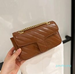 Womens Caramel Color Twill Quilted Bags Aged Gold Metal Chain 25 Shoulder Cosmetic Case Outdoor Luxury Designer Handbags 16.5CM/22X13CM/26X14CM