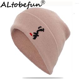 Berets Altobefun Women Knitted Knit Skullies Bonnet Chinese Word Design Warm Hats For Girl Beanie Outdoor Men Winter Hat Caps AHT169