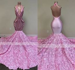 2023 Розовые длинные платья для выпускного вечера Русалка черные девушки Sequin Sexylless Halter 3D цветы Африканские женщины Формальная вечеринка BC15100 GW0210