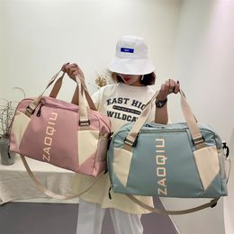 ladies shoulder bags simple atmosphere contrast color travel bag outdoor sports fitness dry and wet separation women handbags smal251b