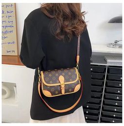 Famous Brand Designer fashion Messenger Handbag Tote Leather Vintage Pattern Crossbody Handbag Purse New Shoulder Bag Clutch Tote