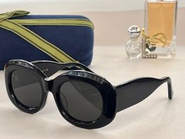 Funky Sunglasses For Women Men Summer 0985 Style Anti-Ultraviolet Retro Plate Oval Full Frame Fashion Glasses Random Box