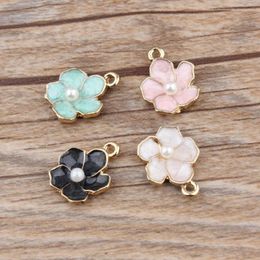 Pendant Necklaces Wholesale 100PCs 13 16MM Gold Tone Plated Oil Drop DIY Jewelry FIndings Enamel Pearl Core Flower Necklace Charm