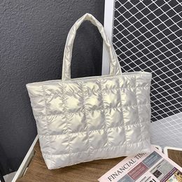 Totes Bags Luxury Designer Ladies Big Tote Bags 2023 Winter New Fashion Space Cotton Handbags Shoulder High Quality Nylon Ms Down Bag 230210