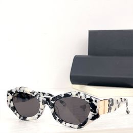 New style Sunglasses For Women and Men Summer BB0251S Style Anti-Ultraviolet Retro Plate Full Frame Glasses Random Box