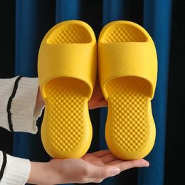 Slippers EVA Women Slippers Sofa Slides Men Sandals Soft indoor Bath Home slippers Women Thick Sole Anti-slip Mute Summer Shoes 2021 G230210