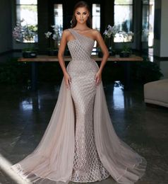 Grey Evening Dresses Sleeveless Bateau One Shoulder Beaded Appliques Sequins Floor Length Celebrity Detachable Train Formal Prom Dresses Gowns Party Dress